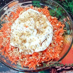 Салаты из моркови - 9 вкусных рецептов с капустой, курицей, яблоком, сыром и огурцом- с фото