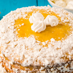 Праздничный кекс с маком, лимонным курдом и безе - рецепт с фото - FoodForLife