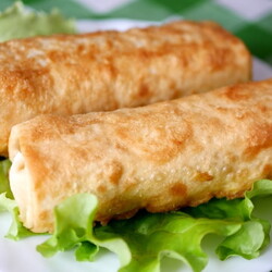 Моя палочка-выручалочка: ленивые и хрустящие рулетики из лаваша с сочной начинкой