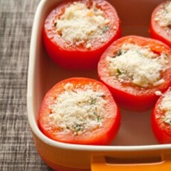 Помидоры, фаршированные креветками