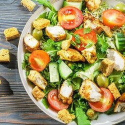 Легкий салат «Цезарь»