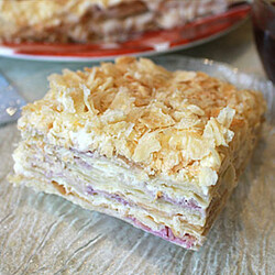 Из слоеного теста