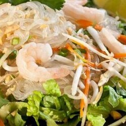 Фунчоза с креветками – рецепты салата и блюда с овощами, грибами и кальмарами