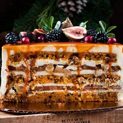 Морковный торт с грушевой прослойкой