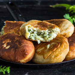 Жареные пирожки с капустой