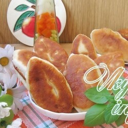 Жареные пирожки с картошкой и курицей