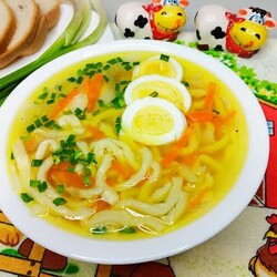 ДОМАШНЯЯ ЛАПША,КУРИНЫЙ БУЛЬЙОН