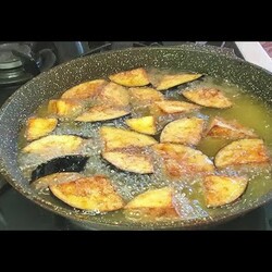 Хрустящие жареные баклажаны.