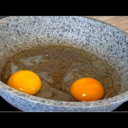 Только 2 яйца, кусочек сливочного масла и ЗАВТРАК готов! Могу есть хоть каждый день! Вкусно и Просто