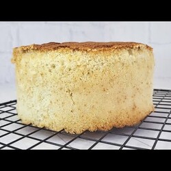 Ванильный бисквит на горячем молоке - пышный, нежный, вкусный даже без крема | Хочу ТОРТ