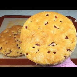 Влажный бисквит «Эммануэль» с клубникой. Необычный рецепт бисквита для тортов, пирожных и капкейков