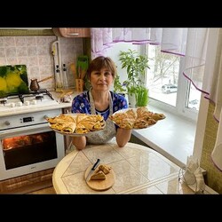 Очень вкусные и быстрые пирожки из слоеного теста.