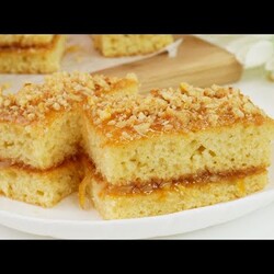 Если лень печь, а сладкого хочется пеку вот такой пирог с вареньем, всегда все есть под рукой