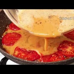 Вкуснятина НА ЗАВТРАК за считанные минуты! У тебя есть помидор и яйцо? Недорогой и вкусный рецепт.