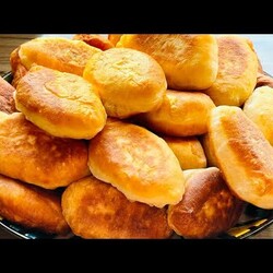 ТЕСТО  на пирожки растёт  на глазах ! Без дрожжей ! Пирожки на кефире пышные и хрустящие ! Жареные !