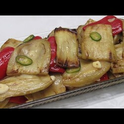 маринованные жарен баклажаны с перцем салат закуска