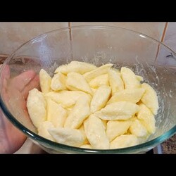 Мамины ЛЕНИВЫЕ ВАРЕНИКИ с творогом! Никакой лепки! Всё очень просто и быстро и вкусно!