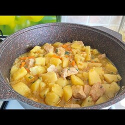 По домашнему вкусно! Тушеная картошка с мясом. кекс