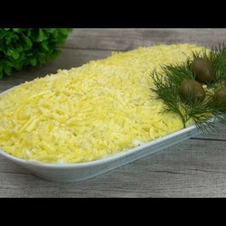 Салат "Хризантема" Нет ни одного случая, чтобы он остался несъеденным на праздничном столе