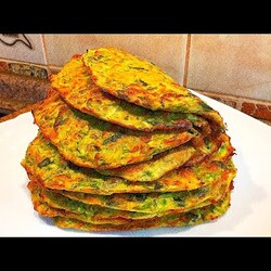 Самый популярный простой рецепт из кабачков! Просто натрите кабачки на тёрке! Вкуснее чем пицца!