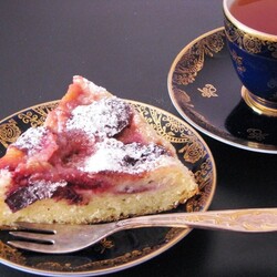 Сливовый перевертыш со сливой или др ягодами