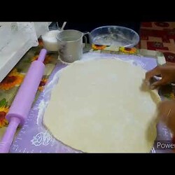 Булочки на сковороде,вода и дрожжи, очень простой рецепт.