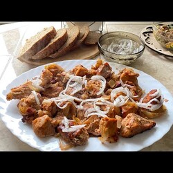 Мясо сочное, тает во рту. В духовке, как шашлык,  в пакете