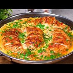 Ich habe noch keine so leckeren Hähnchenschenkel gegessen! Einfach schnell und unglaublich lecker!