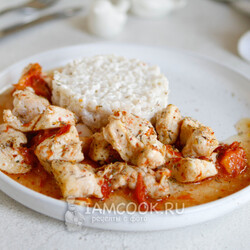 Курица кусочками в духовке с помидорами — рецепт с фото