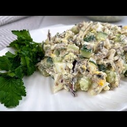 САЛАТ "Копеечный", простецкий, а РЕЦЕПТ- элементарный,но салат съедается ВСЕГДА с удовольствием!