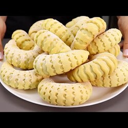 НОВИНКА! ПЕЧЕНЬЕ "ПОДКОВКИ" на СМЕТАНЕ! НИКТО Не ВЕРИТ, ЧТО так ПРОСТО! РЕЦЕПТ Печенья!