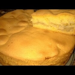 Шарлотка с бананом. Банановый пирог рецепт.