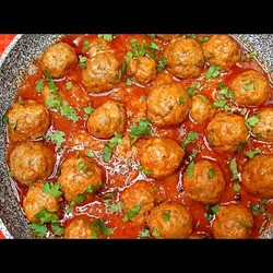 Готовлю по такому рецепту много лет и другого не ищу! Вкусные фрикадельки меняйте только гарниры