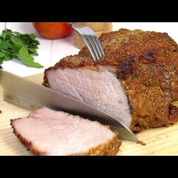 Невероятно сочная и вкусная Буженина из свинины в духовке! Весь секрет в маринаде! Мясо в фольге