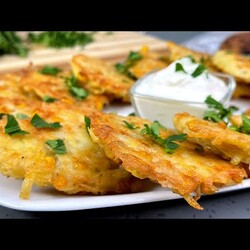 Драники "с секретиком", ВКУСНЕЕ обычных 100%!  Сочные внутри и хрустящие снаружи! Вкусно и просто!