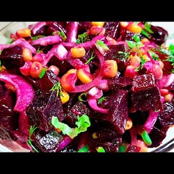 Очень вкусный салат! Салат из банальной свеклы на каждый день и на праздник!