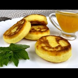 Идеальные СЫРНИКИ, очень нежные, пышные и очень ВКУСНЫЕ (готовлю практически без муки)
