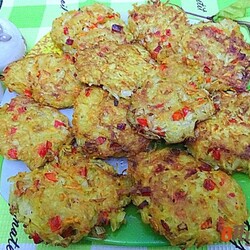 Драники с картофеля, перца, моркови и лука - пошаговый рецепт с фото