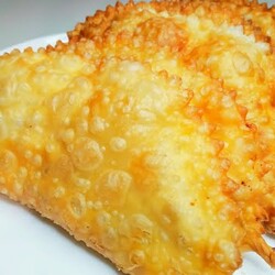 СОЧНЫЕ ЧЕБУРЕКИ !!! Тонкое ,хрустящее тесто !!! Это стоит попробовать !!!