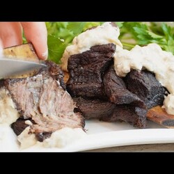 На сковороде ребрышки и вкуснейший соус к ним: вкусно очень