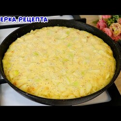 За 5 минут ЯБЛОЧНЫЙ ПИРОГ на сковороде, который тает во рту! Быстрый и Вкусный Завтрак!