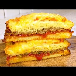 За 15 МИНУТ - Вместо БЕЛЯШЕЙ и ЧЕБУРЕКОВ - Быстрые Горячие Бутерброды