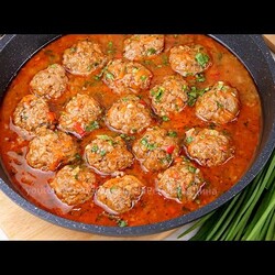 Нежные мясные тефтели без риса в томатной подливе! Вкусный рассыпчатый гарнир - булгур с овощами!