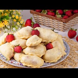 Вот это Вареники! Паровые Вареники с Клубникой! Тесто на кефире для пышных вареников!