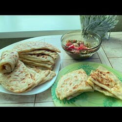 Вкусные и мягкие кутабы, они же чуду, они же лепешки на сухой сковороде. Простой рецепт.