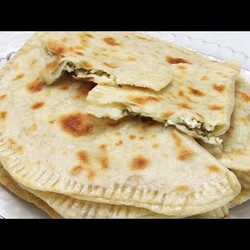 Просят добавки! Кутабы с Творогом или другой начинкой - простое тесто на воде и начинка из творога. Готовим на сковороде