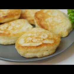 Пышные оладьи без яиц и мой маленький секрет, который делает оладьи неоседающими после остывания