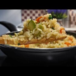 Так КАБАЧКИ никто не готовит, это ГЕНИАЛЬНО! Рис с кабачками НА СКОВОРОДЕ, очень вкусно и просто!