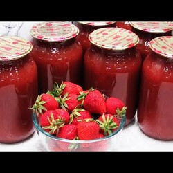 Домашний СОК из КЛУБНИКИ! Лучше чем с магазина - Клубничный сок без соковыжималки