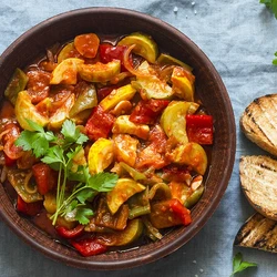 Как приготовить овощное рагу, за которое можно отдать многое — читать на Gastronom.ru